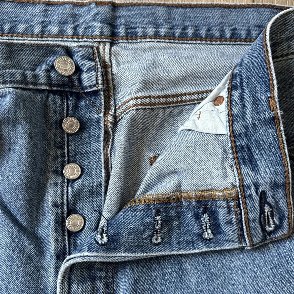 Levis 501 Jeans Mens 36x29 Blue Denim‎ Pants Button Fly Straight Classic #743
